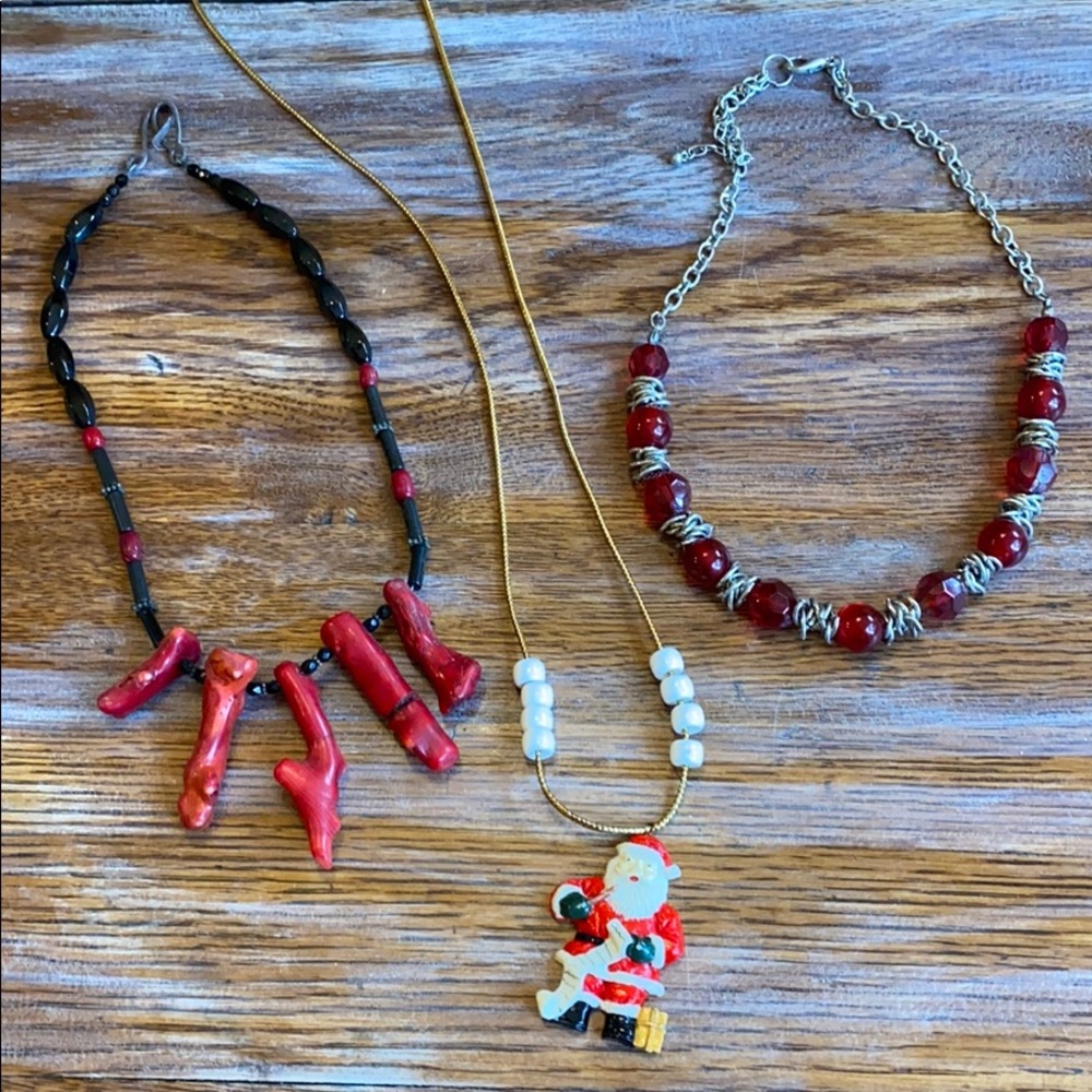 Lot of necklaces
